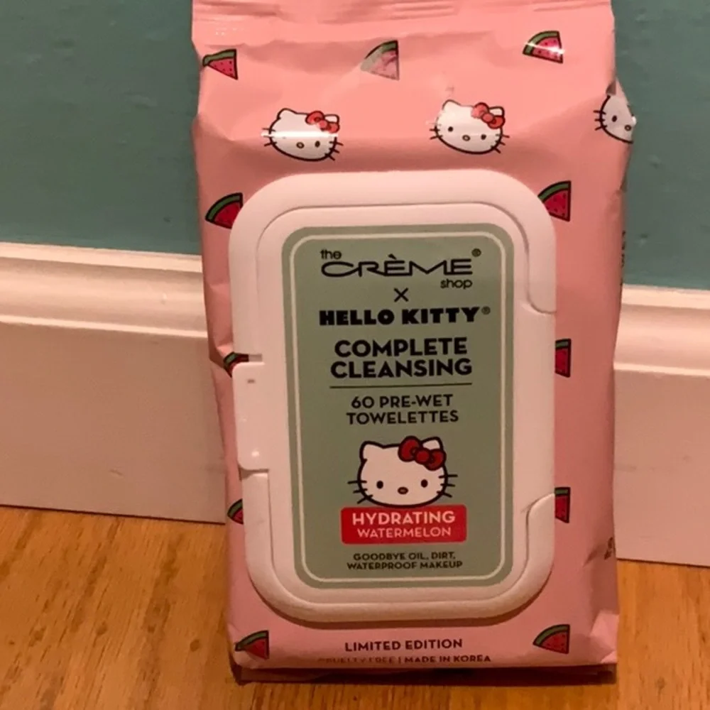 NWT The Creme Shop x Hello Kitty 6pc skin care bundle